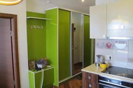 Apartment On Kobaladze Str 2 バトゥーミ エクステリア 写真